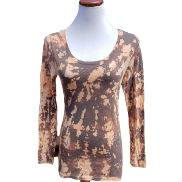 Hand Crafted Tops - Tee Long Sleeved Tie Dye Grey Cream Sz M Bleach Reverse